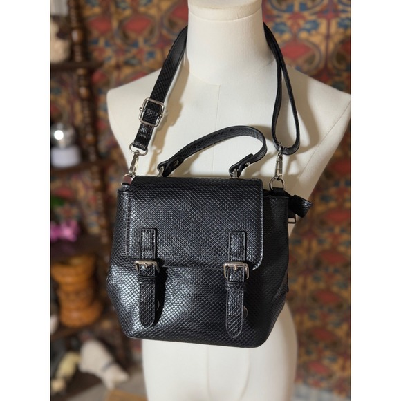 Urban Expressions Convertible Crossbody Bag Black Snakeskin Purse - Picture 1 of 4